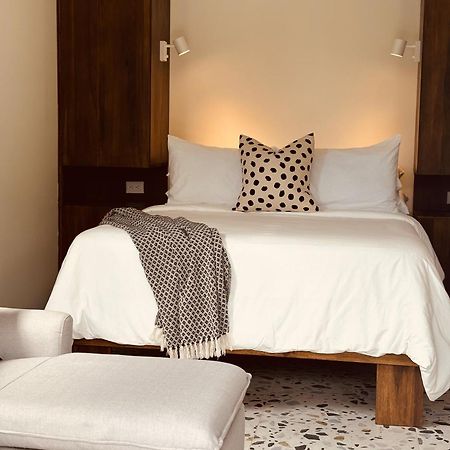 אוביטה Hotel Daleese מראה חיצוני תמונה