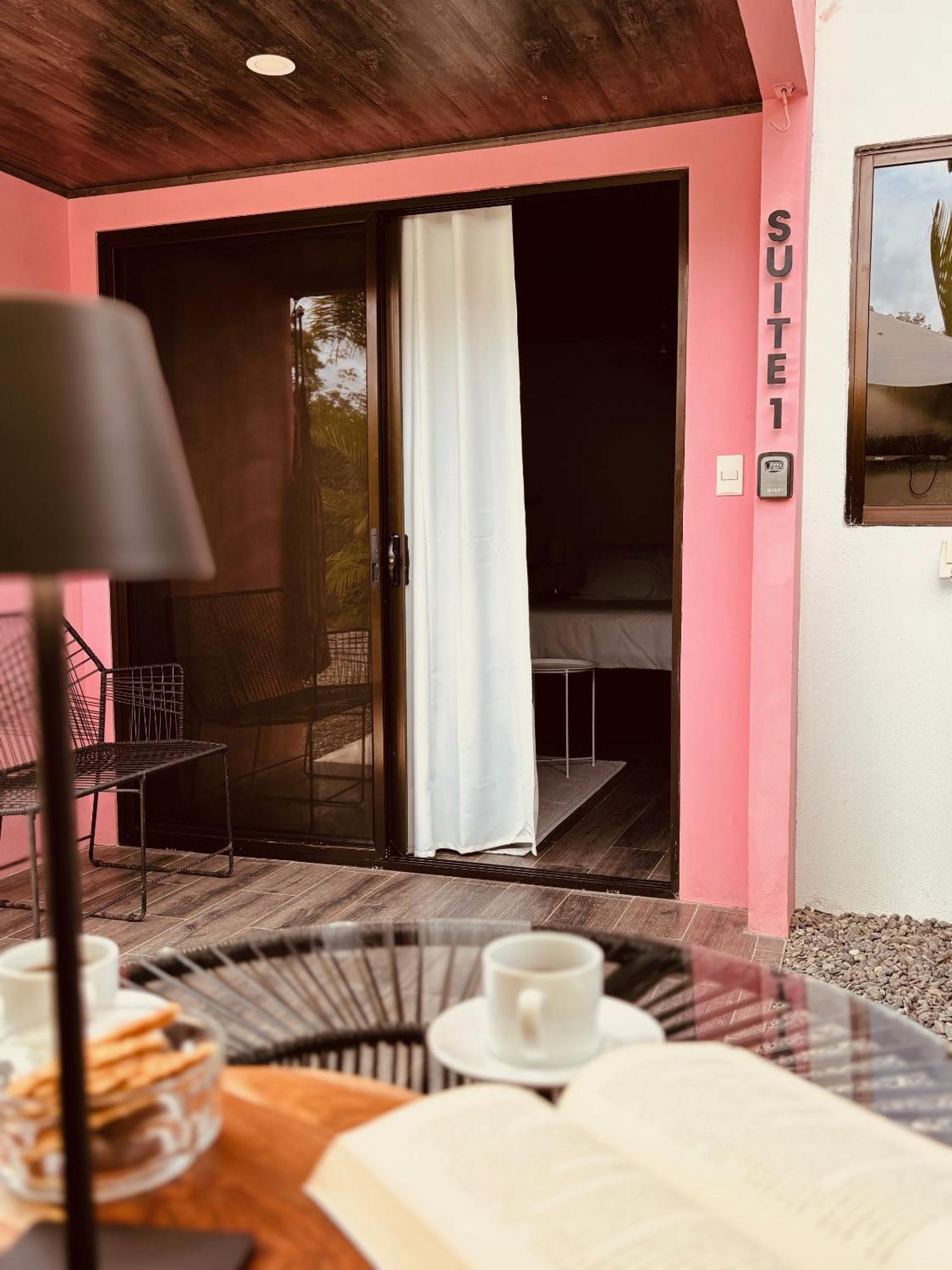 אוביטה Hotel Daleese מראה חיצוני תמונה